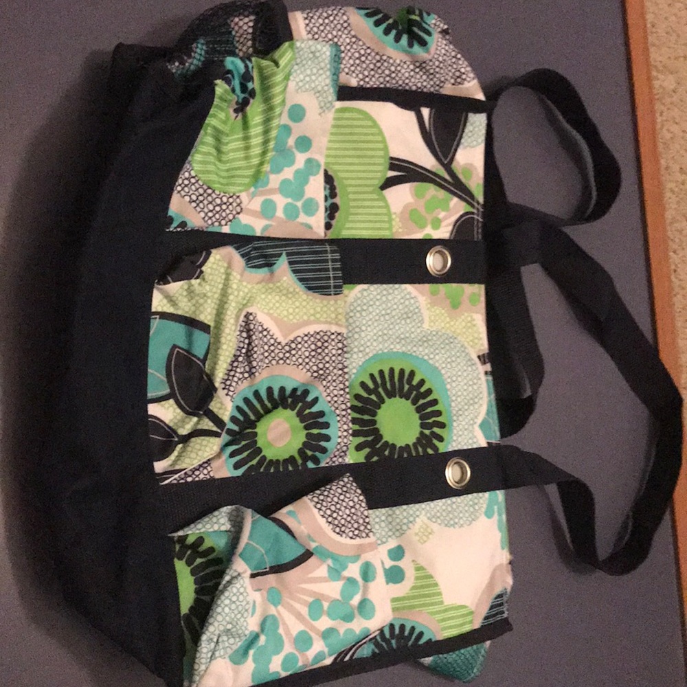 A thirty-one tote with a smaller thirty-one pouch
